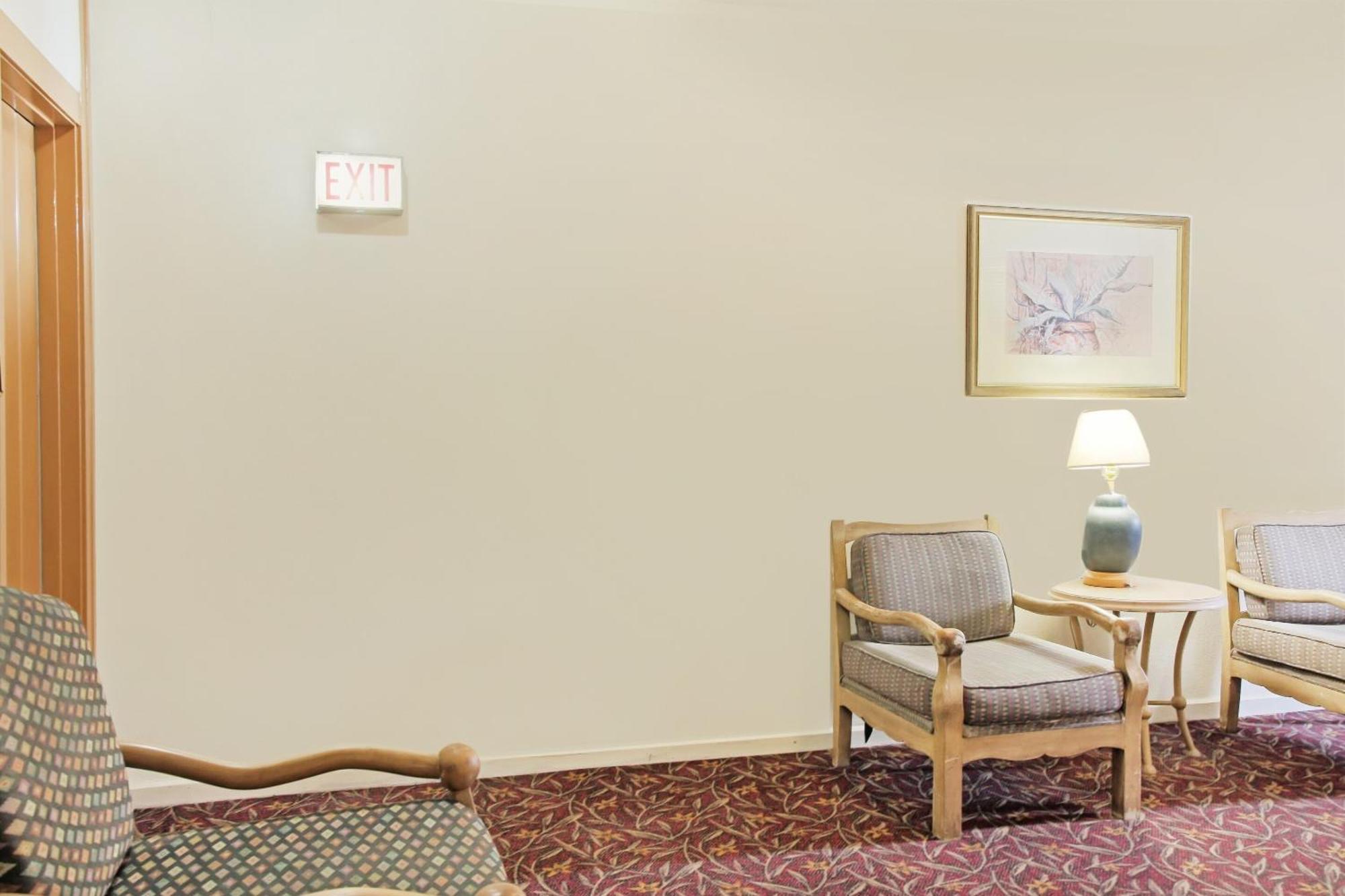 OYO Cameron Historic Hotel Brownsville I-69E Extérieur photo